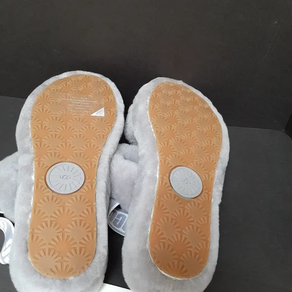 UGG OH YEAH Sandals Sz 9 - Picture 7 of 7